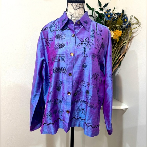Bleu Bayou Silk Shirt/ Purple/Blue, Button-Up, decorative beads Size Large - Picture 2 of 9